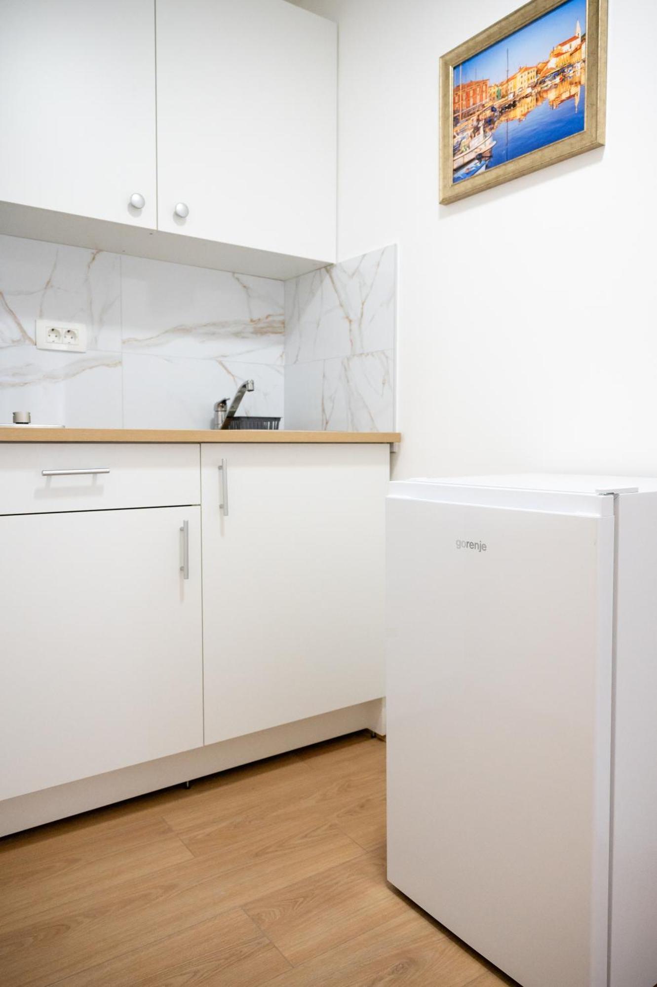 Lev Apartments Izola Szoba fotó