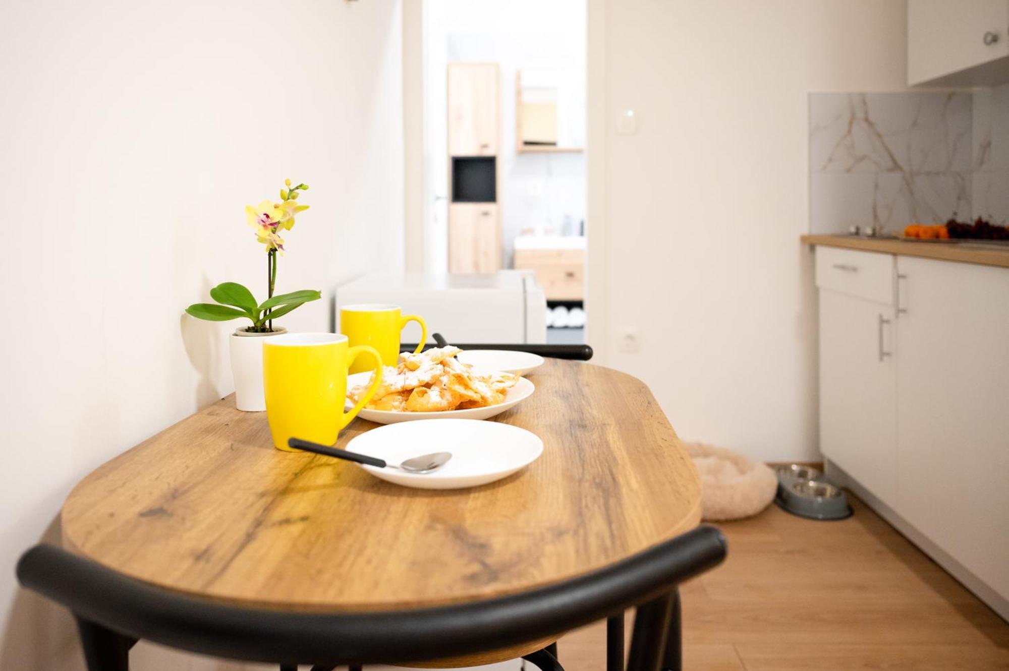 Lev Apartments Izola Kültér fotó