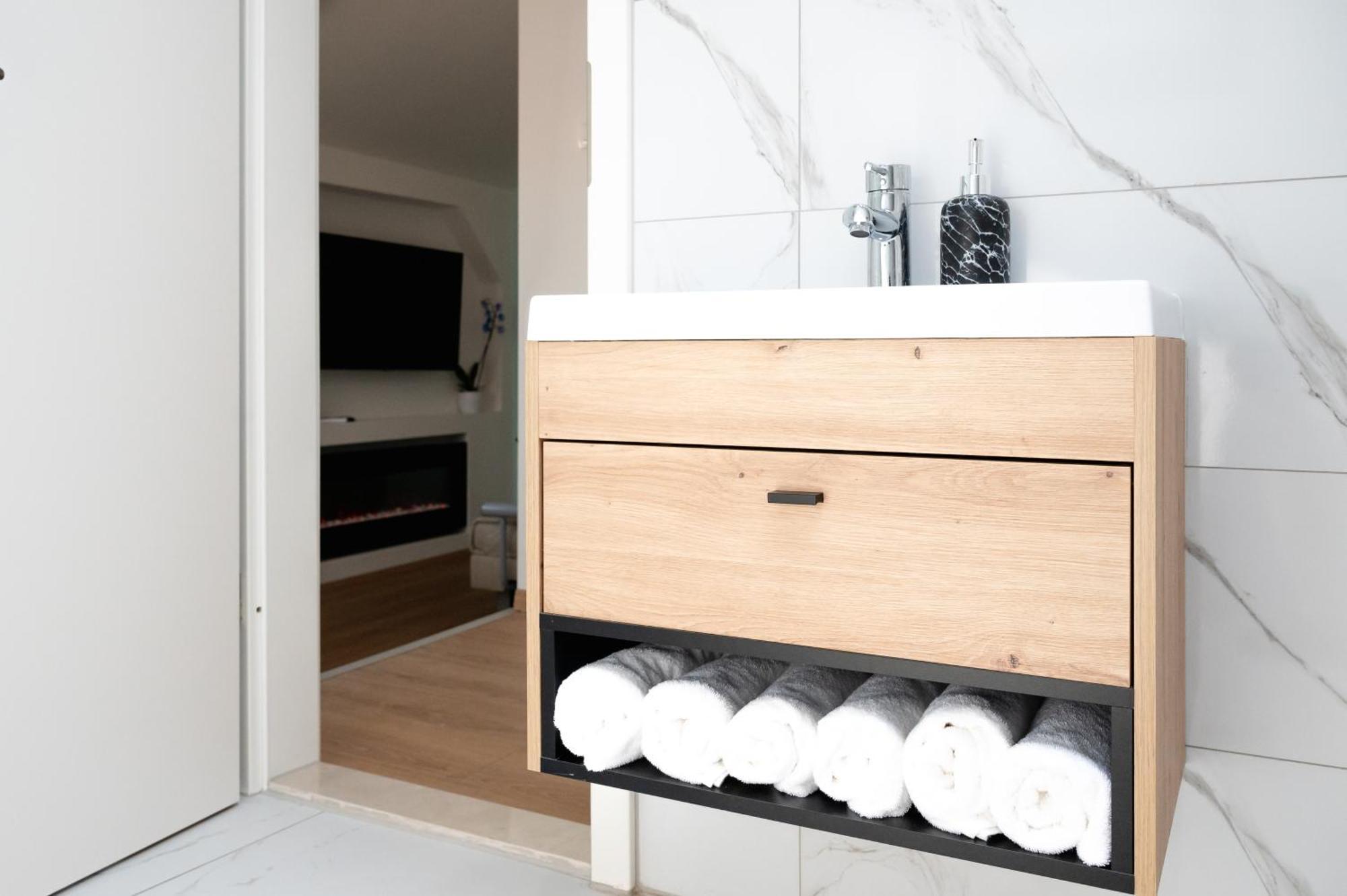 Lev Apartments Izola Szoba fotó
