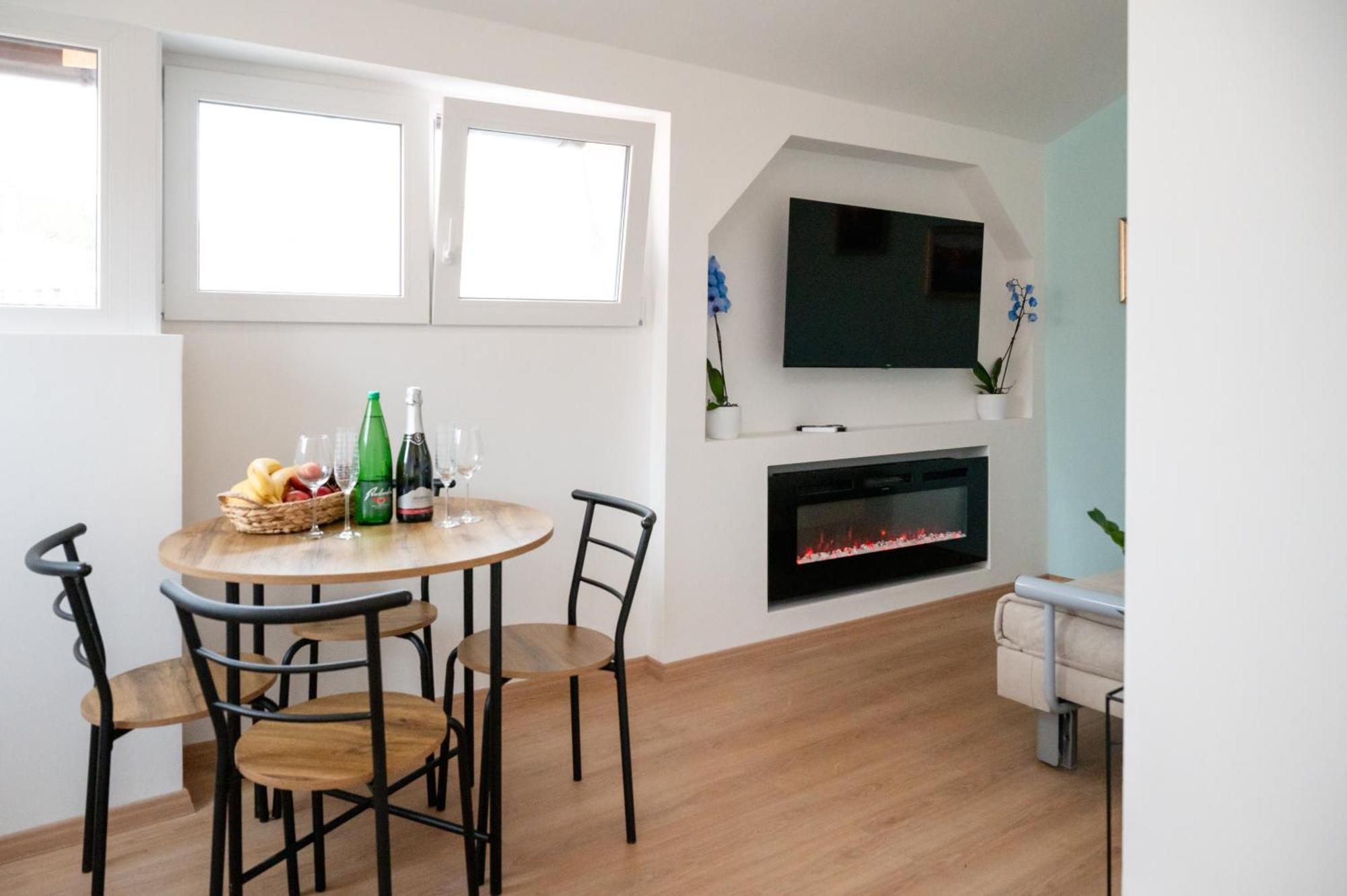 Lev Apartments Izola Kültér fotó