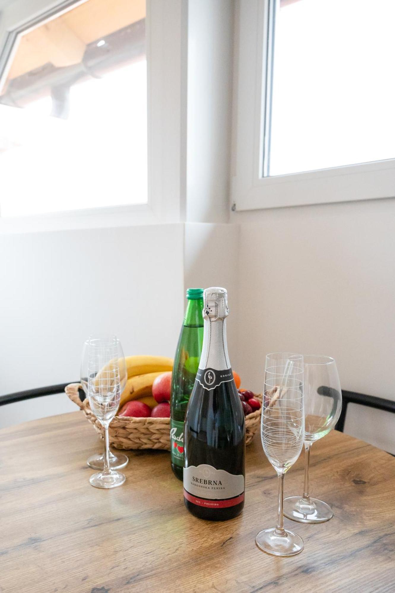 Lev Apartments Izola Kültér fotó