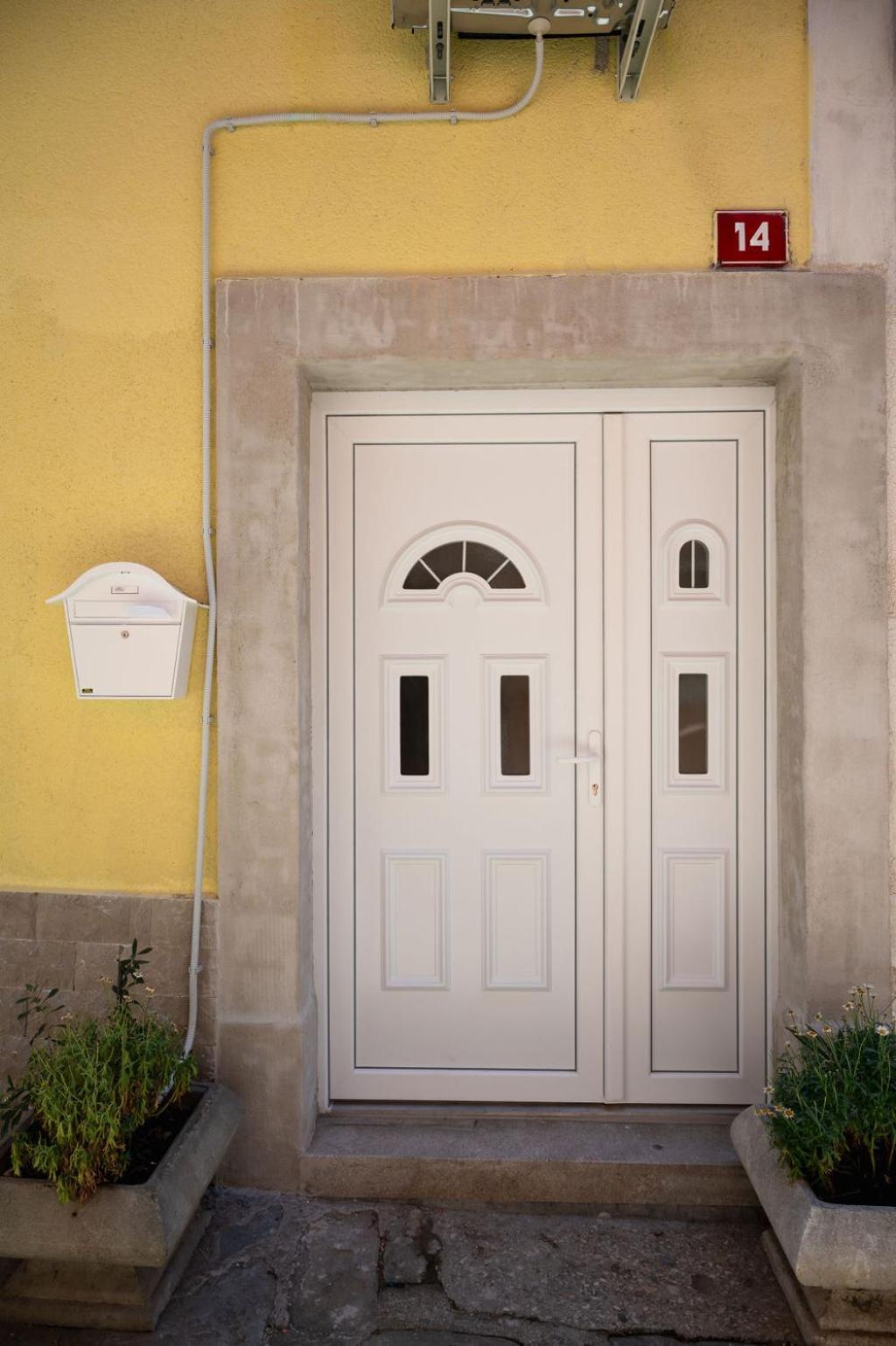 Lev Apartments Izola Kültér fotó